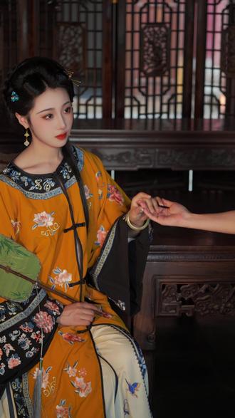 给二妈请安1-20集